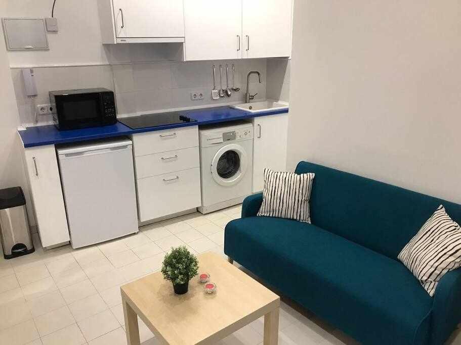 Un Genial Estudio En El Barrio Las Cortes Madrid Exteriér fotografie